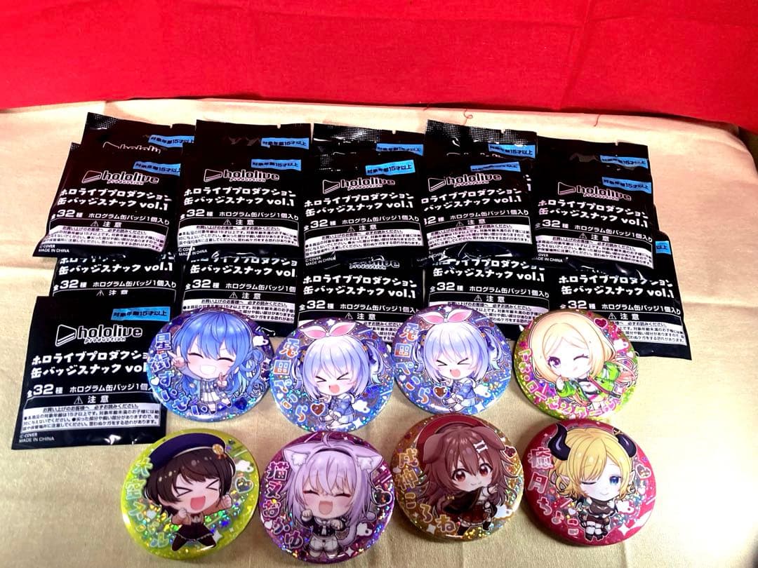 ホロライブ缶バッチ付きスナック