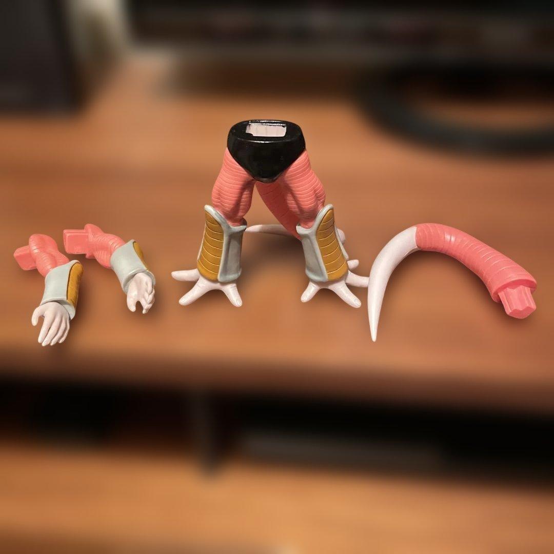 一番くじ　ナメック星編　フリーザフィギュア賞