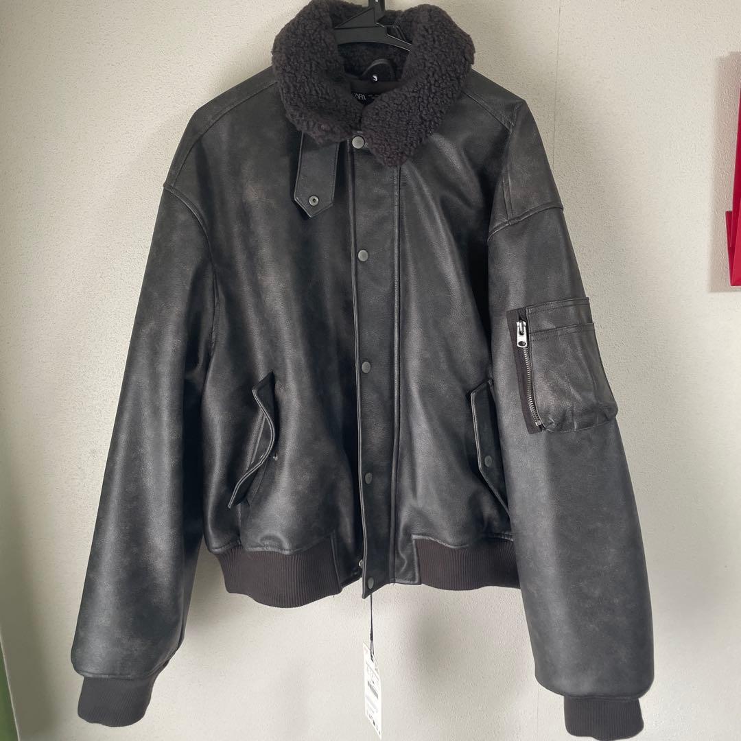 ZARA フェイクレザージャケット