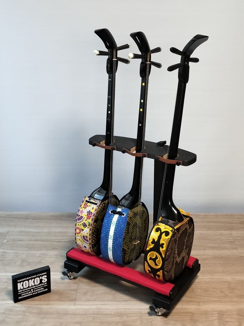 【NEW】転倒防止付き 木製スタンド 3本用（三線/ウクレレ／ギタレレ）