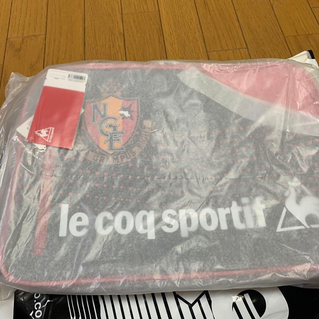 値下げルコック　名古屋グランパス　エナメルバック