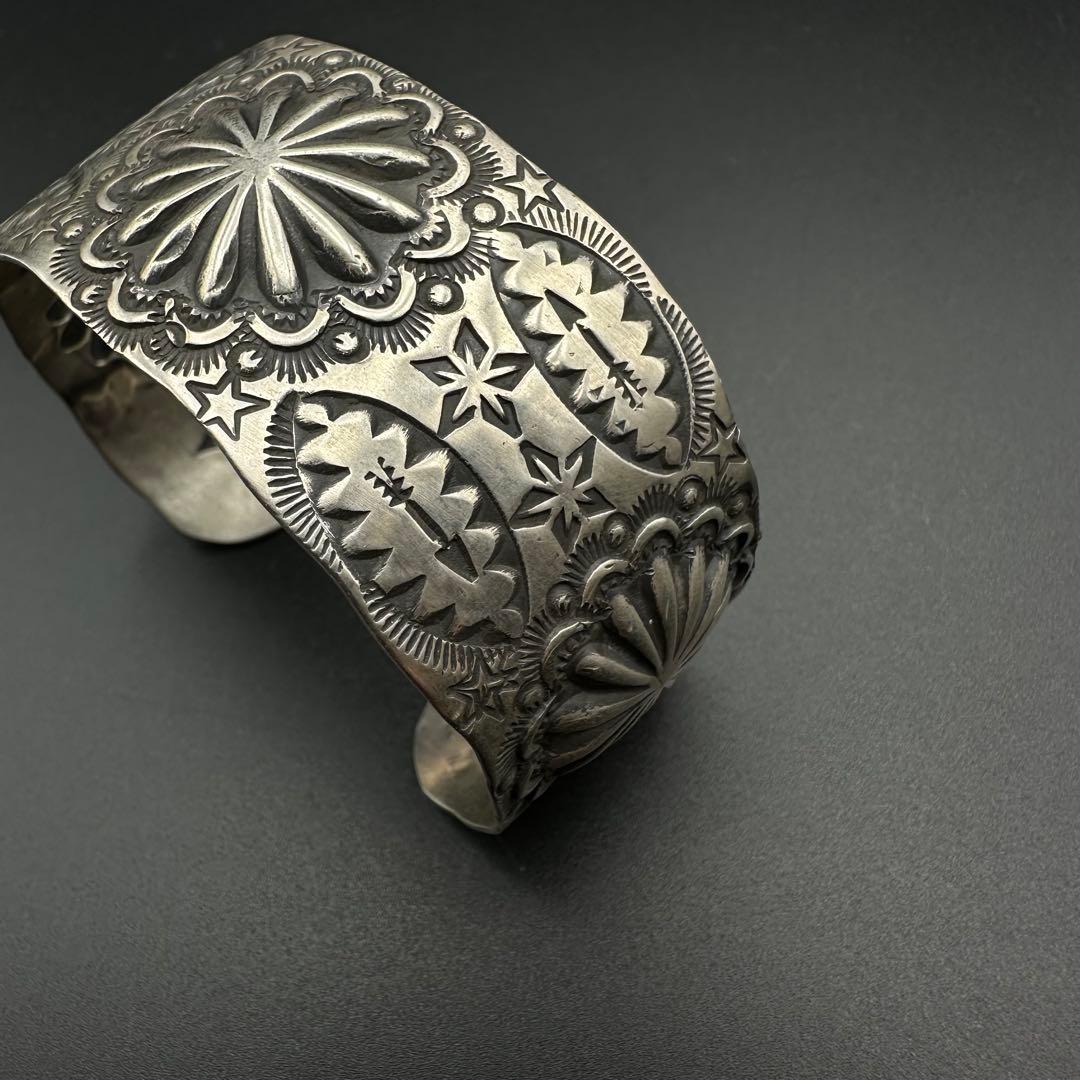 Navajo Vincent Joe Platero スタンプワーク　バングル