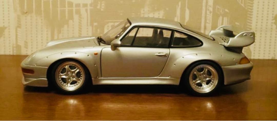 UTmodels 1/18 PORSCHE 911 ミニカー
