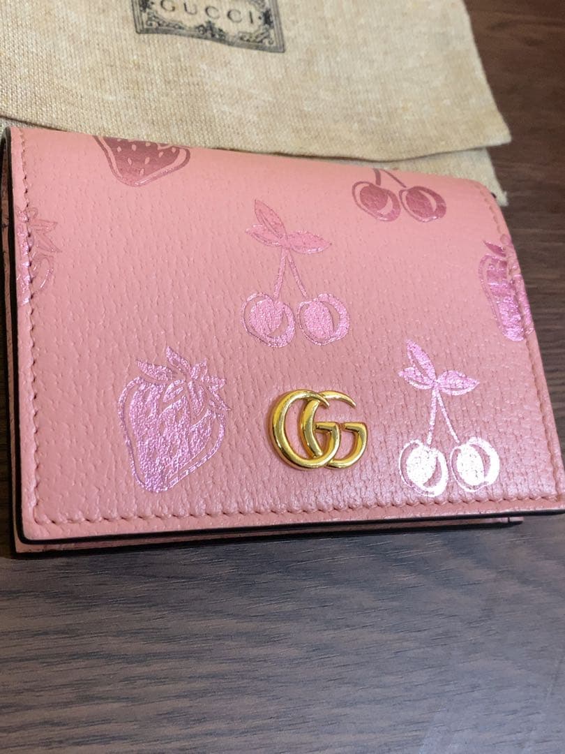 グッチ　456126　レザー　GGマーモント　さくらんぼ　イチゴ　折り財布