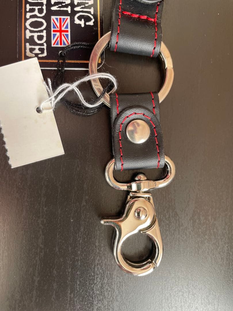 #DENTS #黒と赤のレザー #グローブホルダー