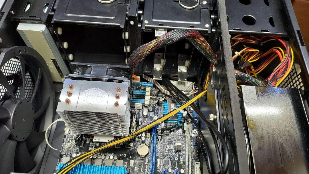 中古自作PC/Antec [Mini P180]/マザボ＋CPU＋ドライブ＋電源