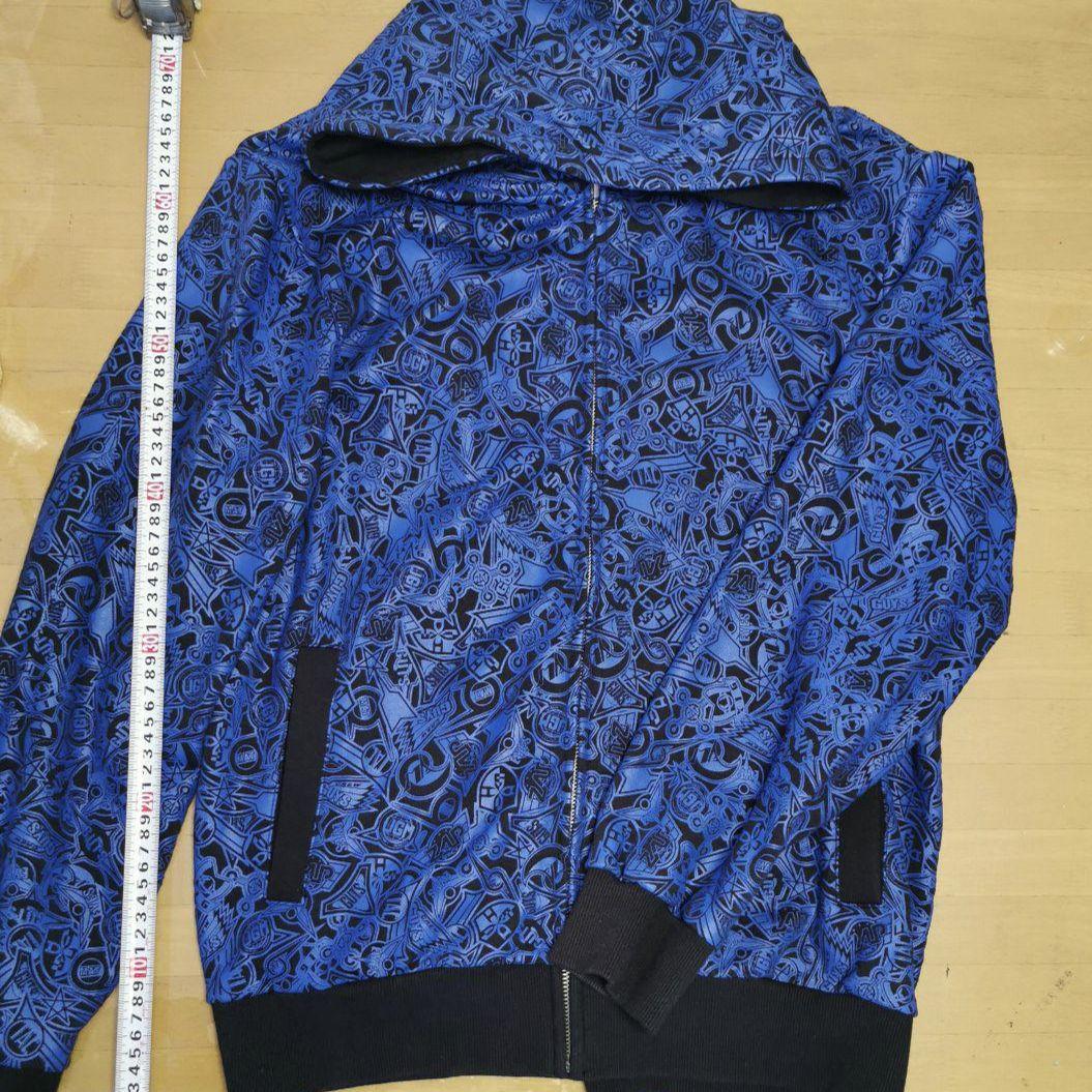 ウルトラマン　防衛隊　ロゴ柄　プレミアムバンダイ　Lサイズ　フード付き　パーカー