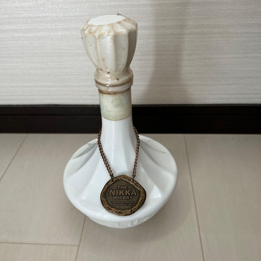NIKKA WHISKY 白い陶器ボトル