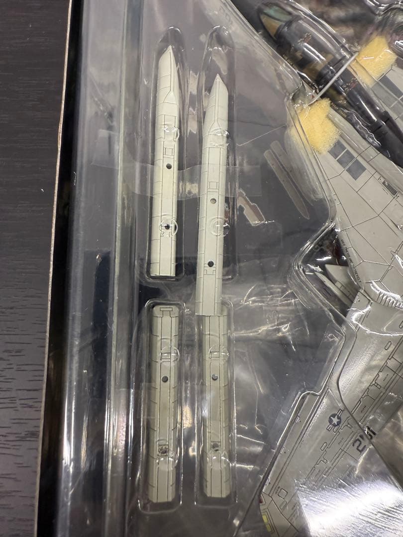 ★1/72スケール・美品★F-14Aトムキャット VF-84仕様