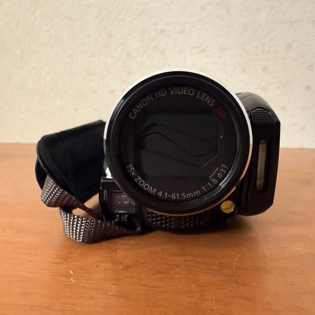 ● 美品 Canon デジタルビデオカメラ iVIS HF M32 ブラック