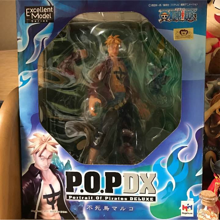 ワンピースフィギュアマルコ