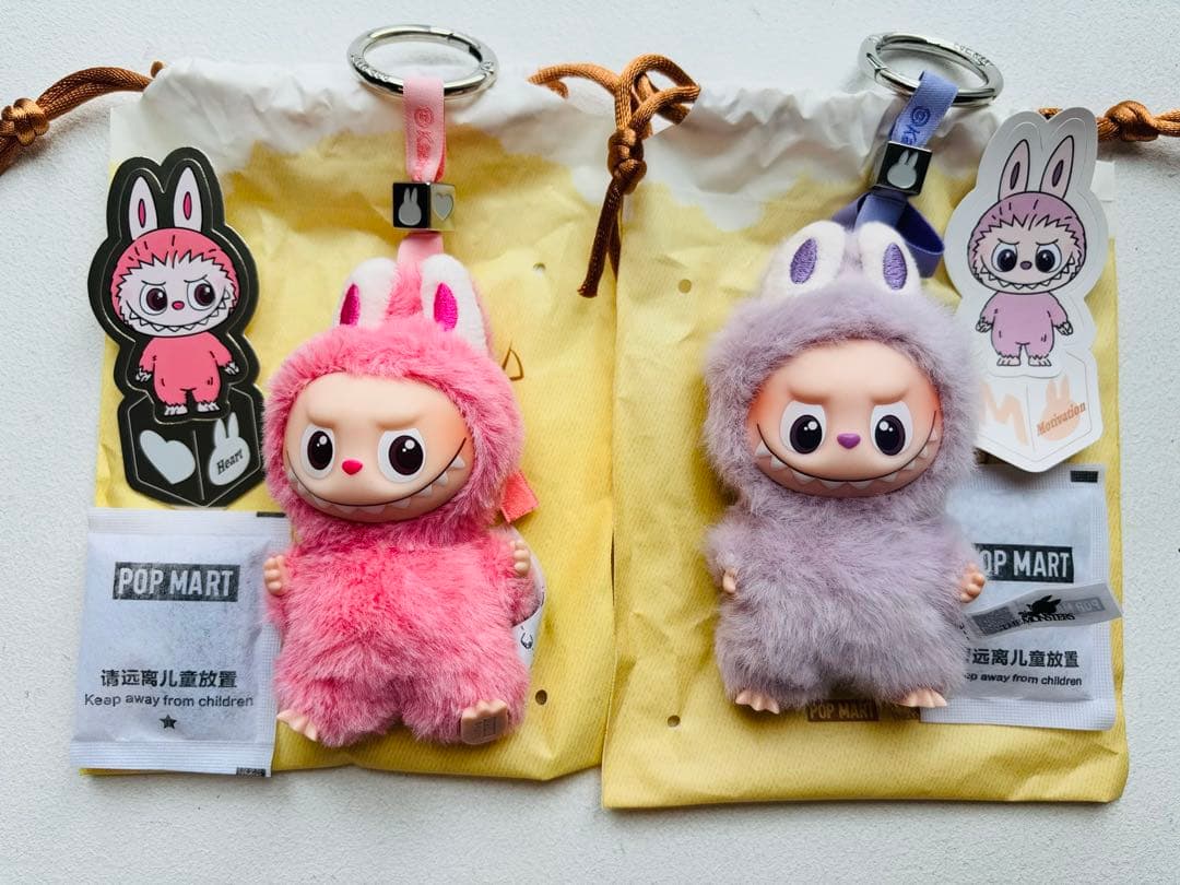 【イニシャル M 】【イニシャル シークレット】ラブブ PIN FOR LOVE