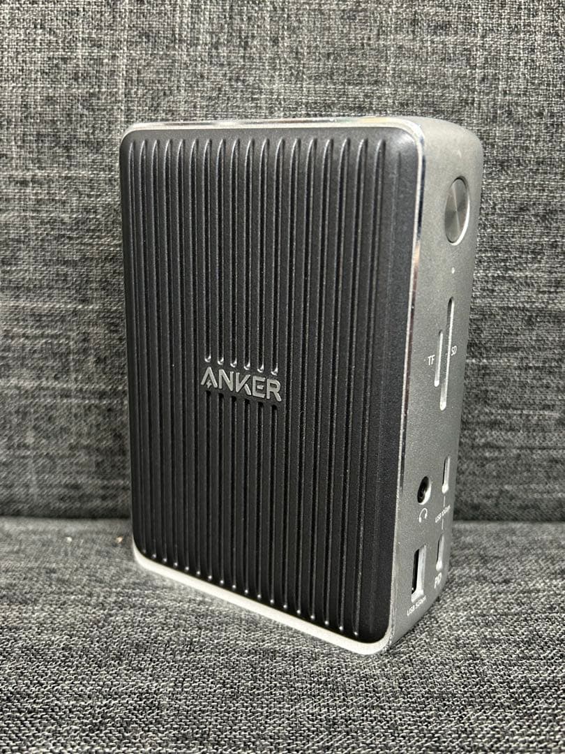 ANKER アンカー　ドッキングステーション