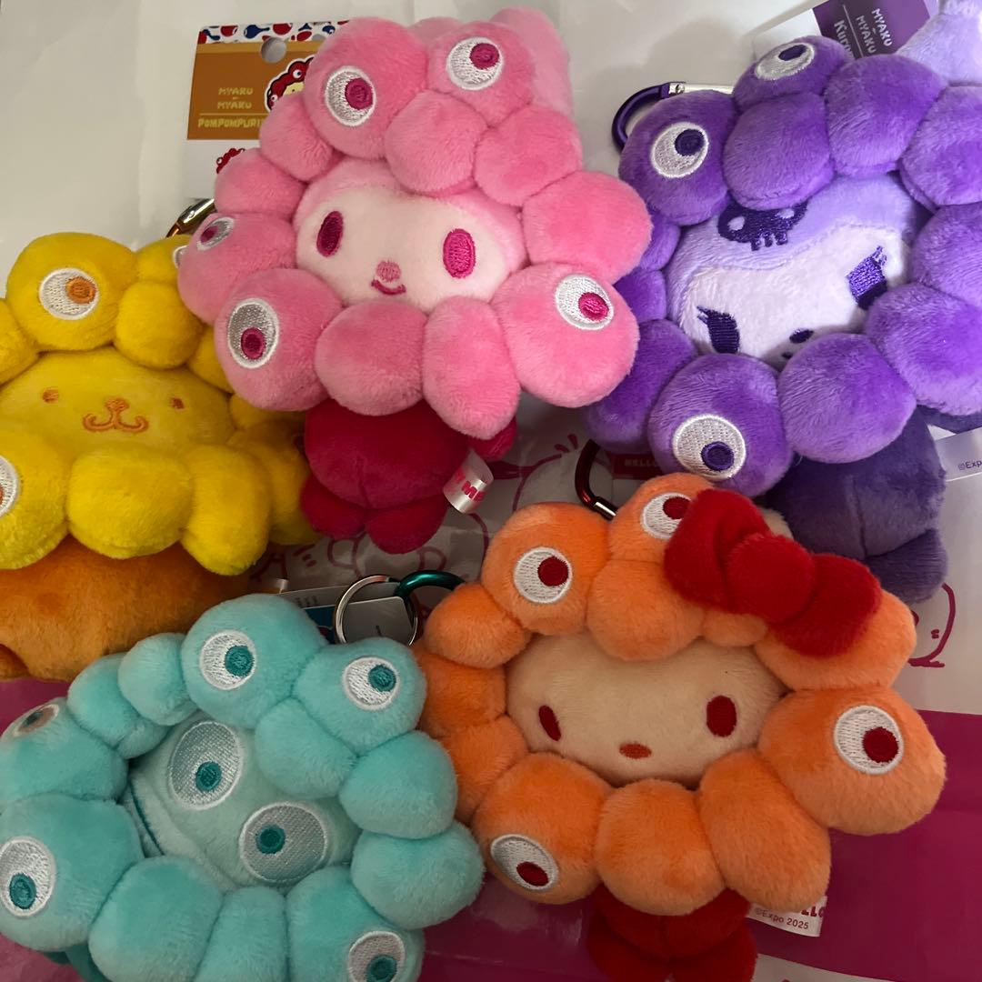 推しカラー サンリオ ミャクミャク なりきり カラビナ BC 5種