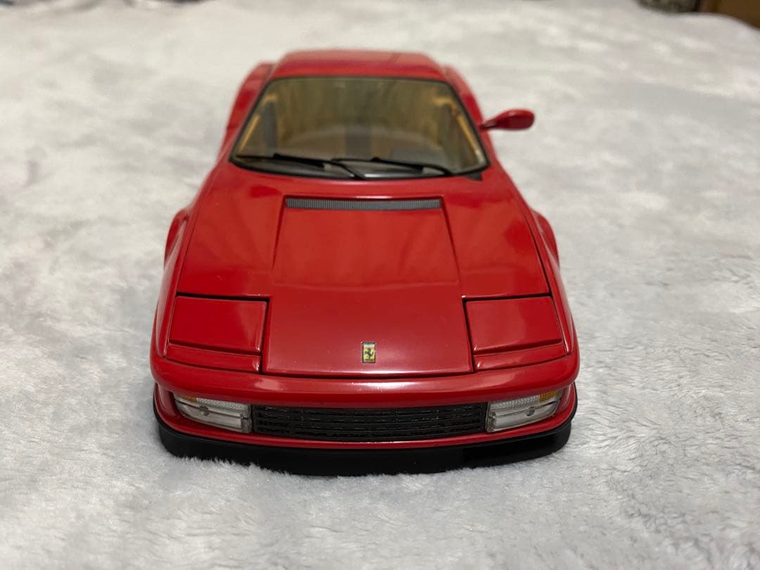 ミニカー HOTWHEELS Ferrari Testarossa 1/18