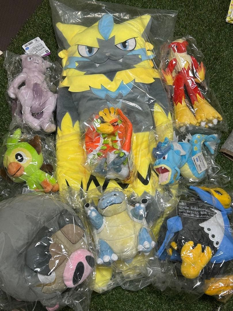 ポケモンぬいぐるみ　まとめ売りゼラオラ　グルトン　カメックス　エンペルト