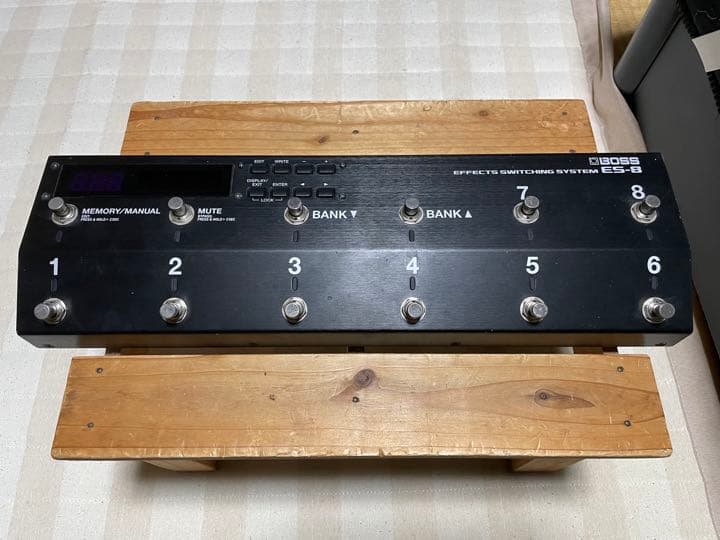 ES-8 Boss スイッチャー