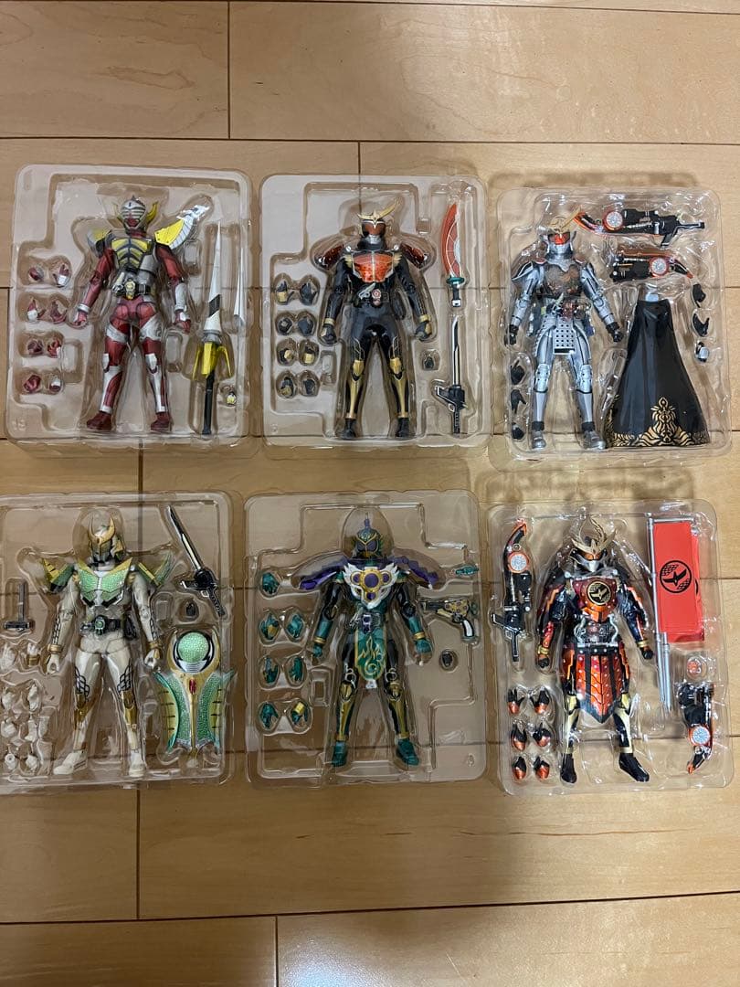 フィギュアーツ　仮面ライダー鎧武セット