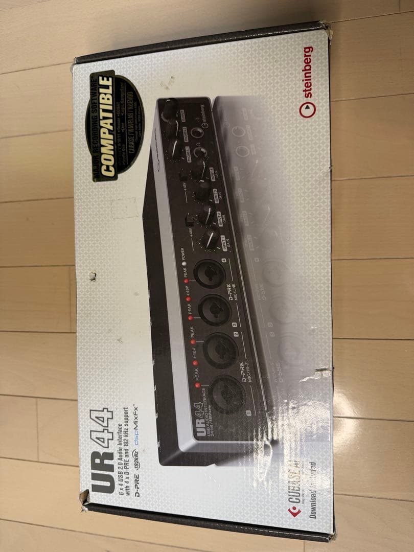 Steinberg UR44 オーディオインターフェイス