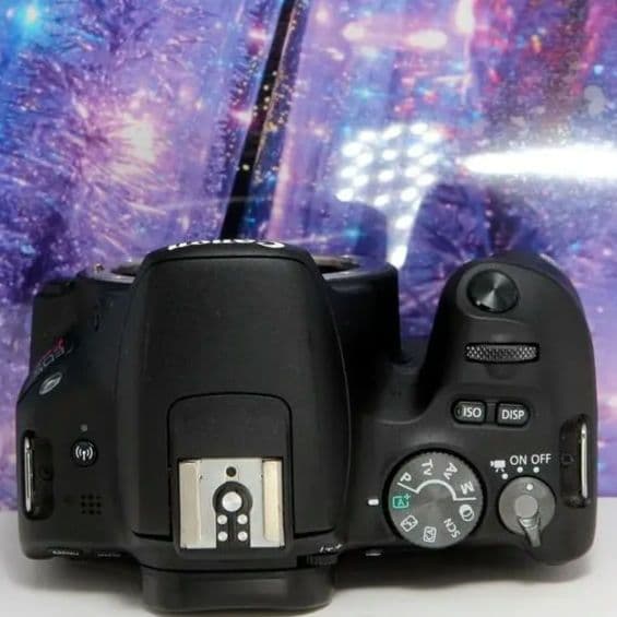 ❤Wi-Fi搭載！超高画質自撮りOK！キヤノン Kiss X9トリプルレンズ❤