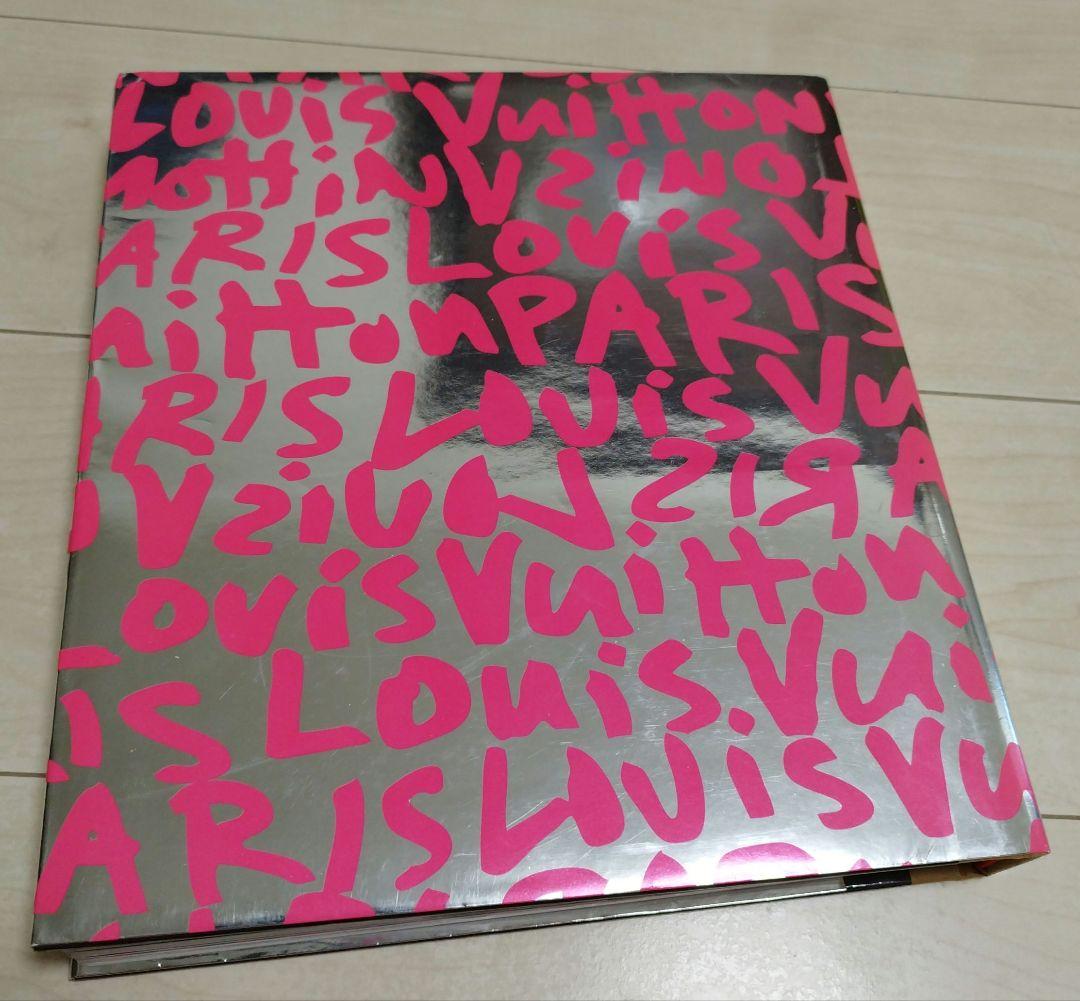 ヴィトン スプラウス グラフィティ 洋書