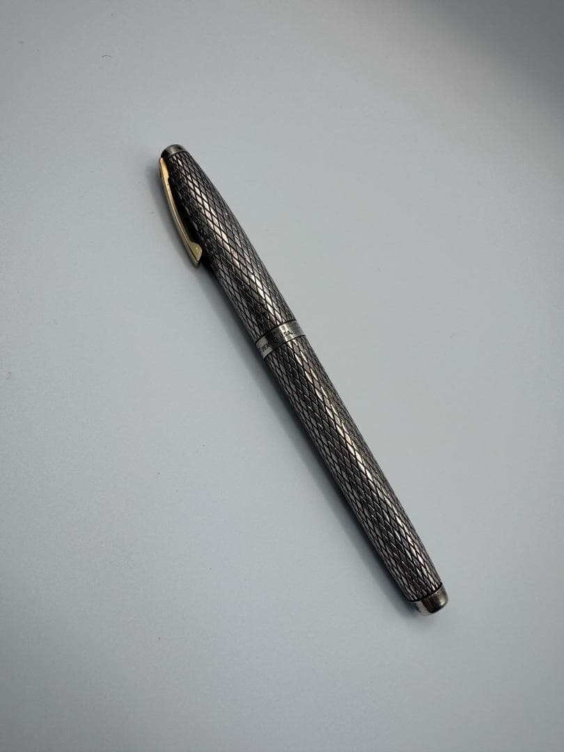 【SHEAFFER Targa】スターリングシルバー 万年筆 (14K金ペン先)