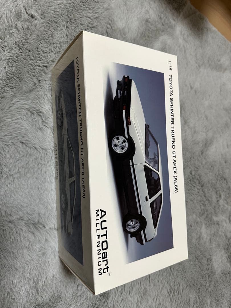 オートアート18/1 AE86スプリンタートレノ