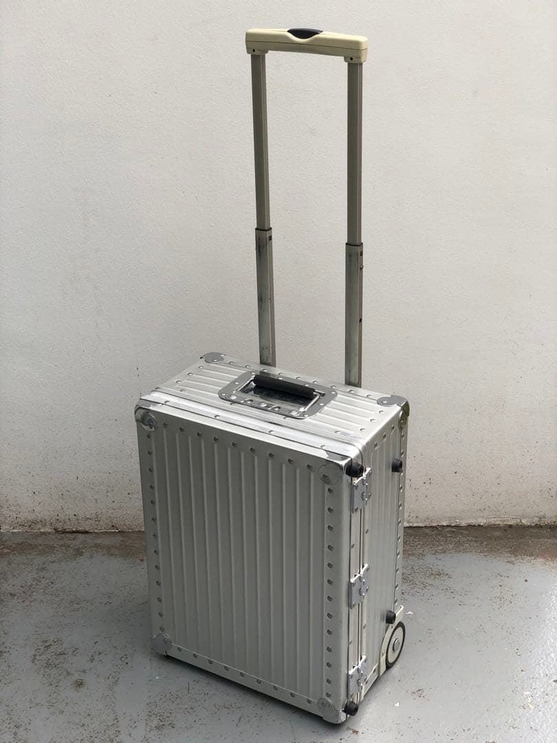 リモワ RIMOWAトロピカーナ 382.03 機内持ち込み可 カメラケース