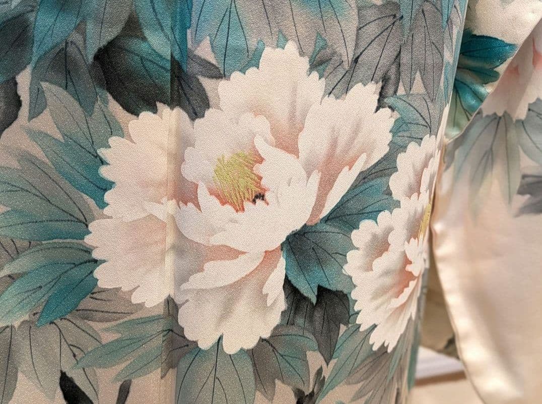 振袖フルセット9点 手描き 白 金彩 逸品 成人式