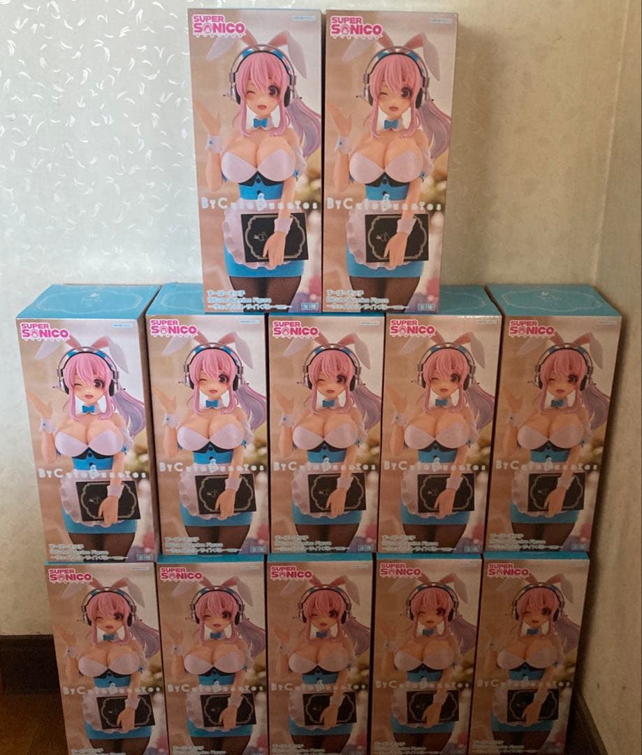 BiCute Bunnies すーぱーそに子 フィギュア　ウェイトレス　12個