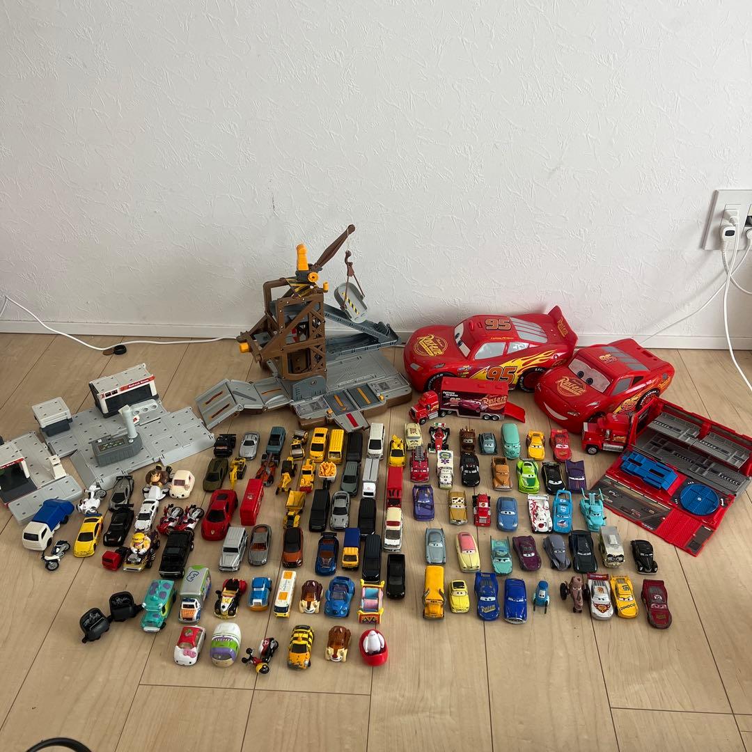 トミカ　カーズ　まとめ　ディズニー　車