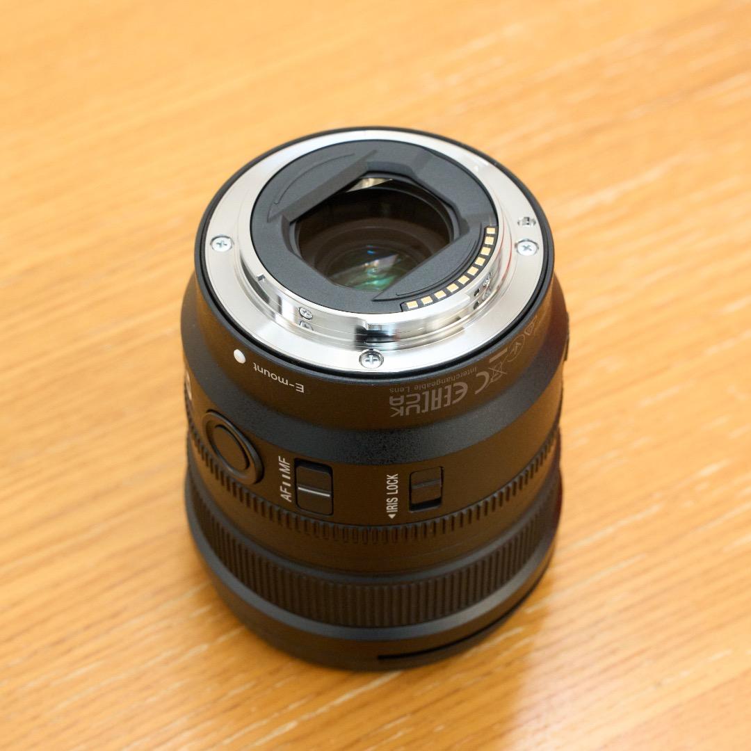 美品 SONY FE 16mm F1.8 G SEL16F18G 交換レンズ