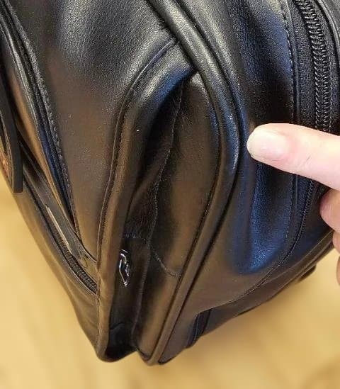 希少質感最高TUMIの良質の本革　TUMI ブラックレザー キャリーケース