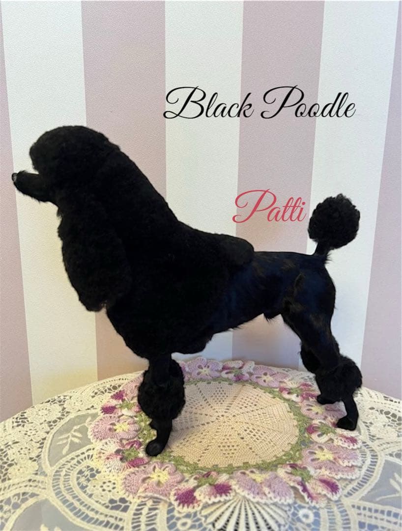 BLACK❤︎ブラックプードル★リアルな置き物❤︎