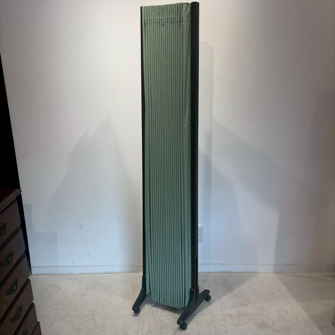 パーテーション　キャスター付き　緑　オフィス　事務所　待合室