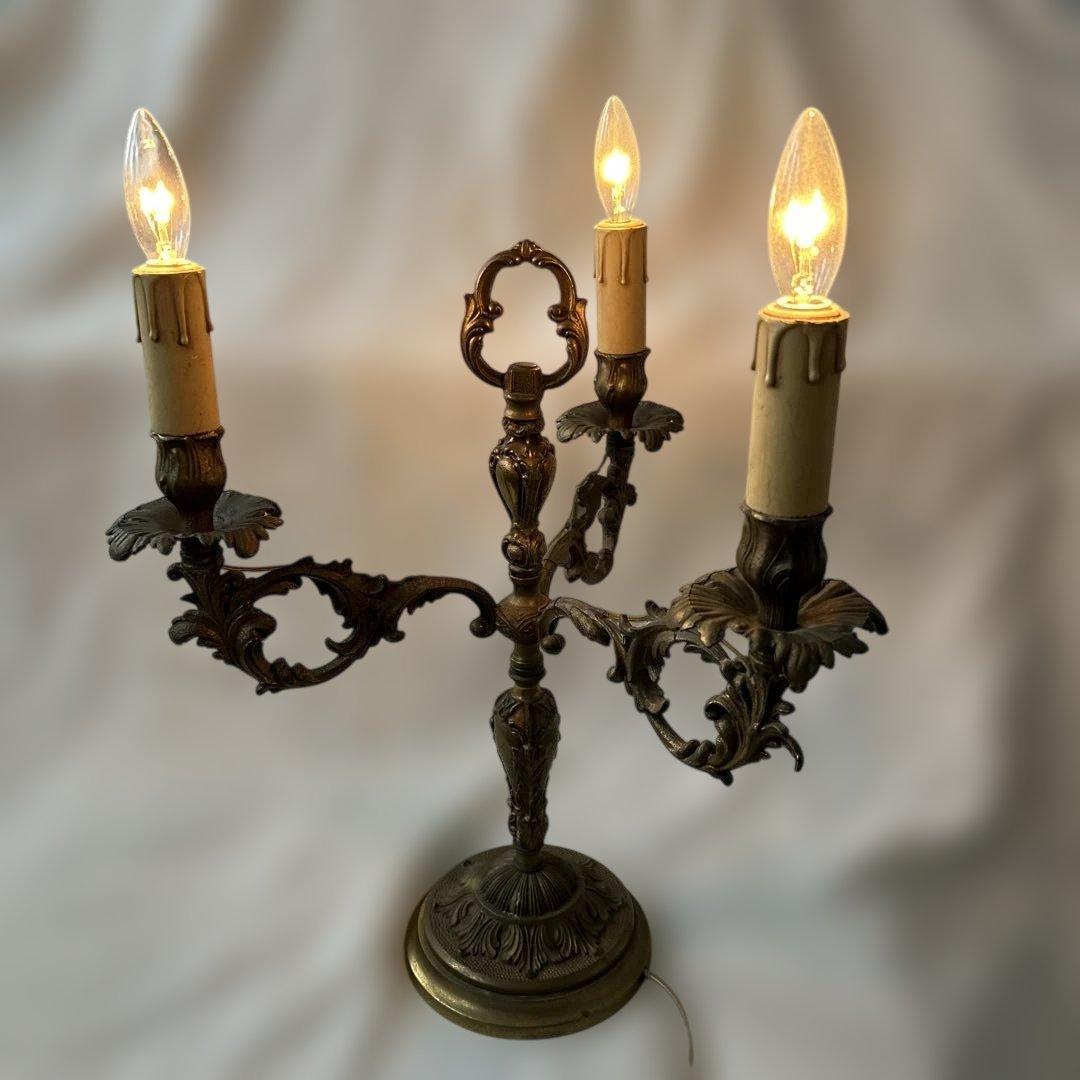 フランスアンティーク　3灯テーブルランプ