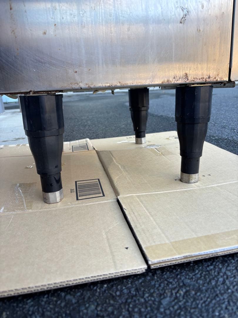 s*a様 製氷機　ホシザキ IM-25M形　送料無料　足つき