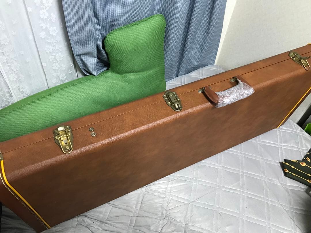 ギブソンハードケース　エクスプローラー