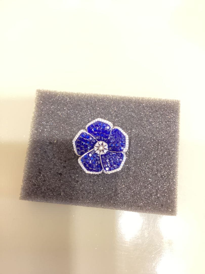 ハートちゃん❣️ミステリーセッティングブルーサファイアブローチ