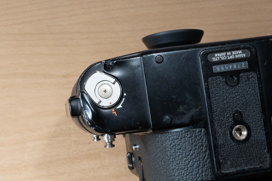 PENTAX 67Ⅱ ペンタックス 本体　ストラップ、予備電池付き