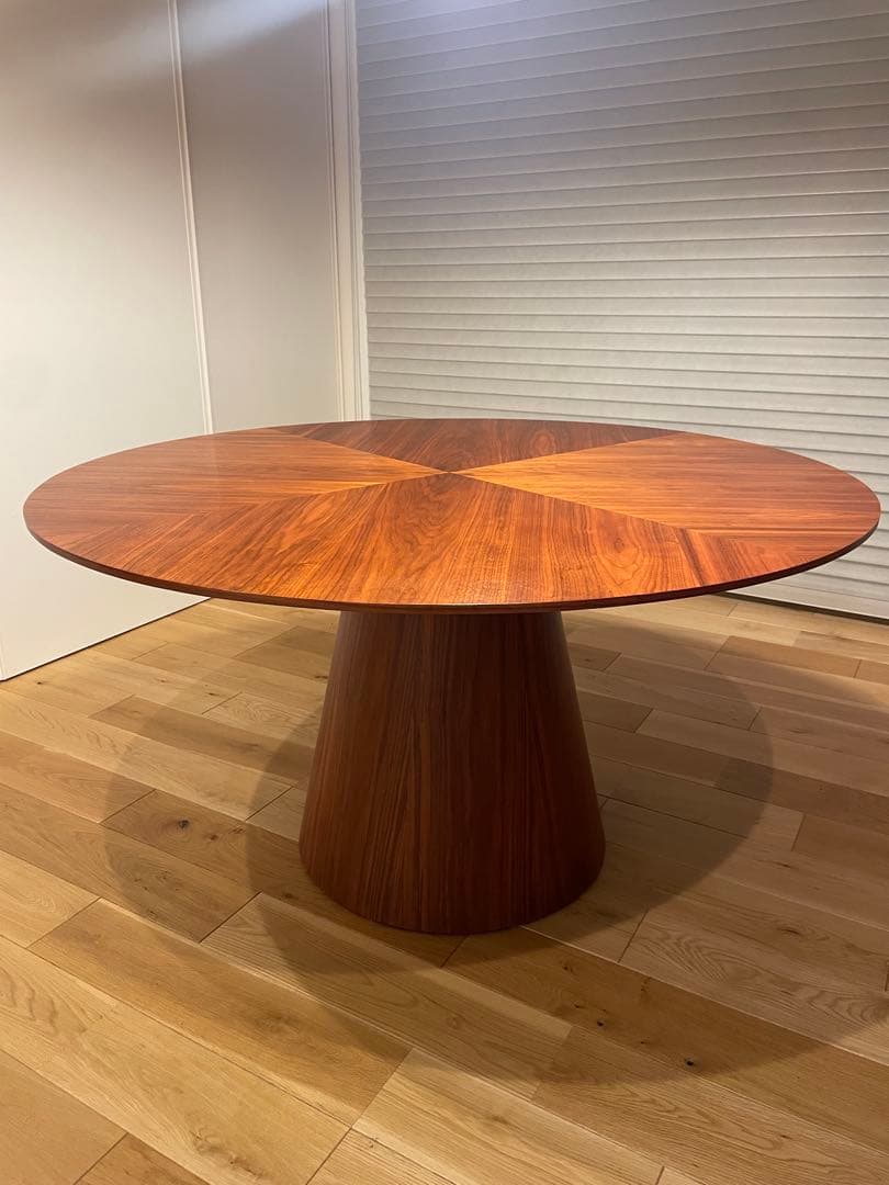 ダイニングテーブル　円形