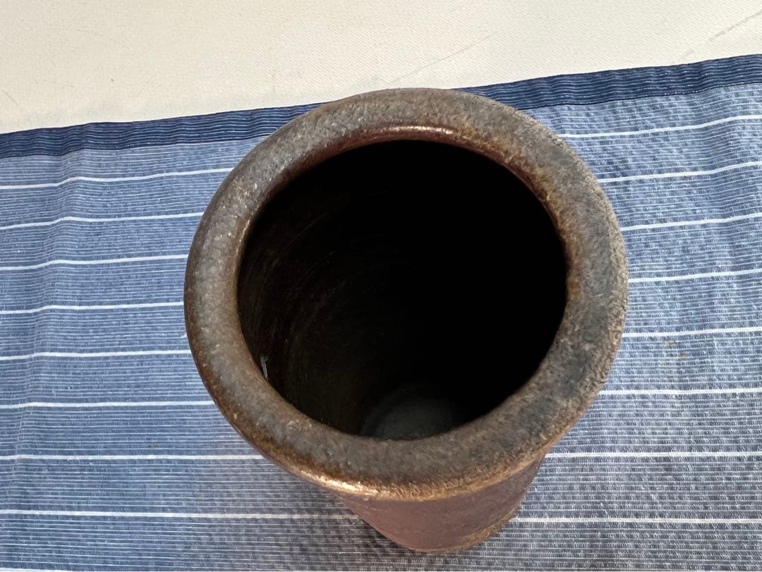 備前焼　窯変　ゴマ有り　花入れ　花瓶　陶印有り