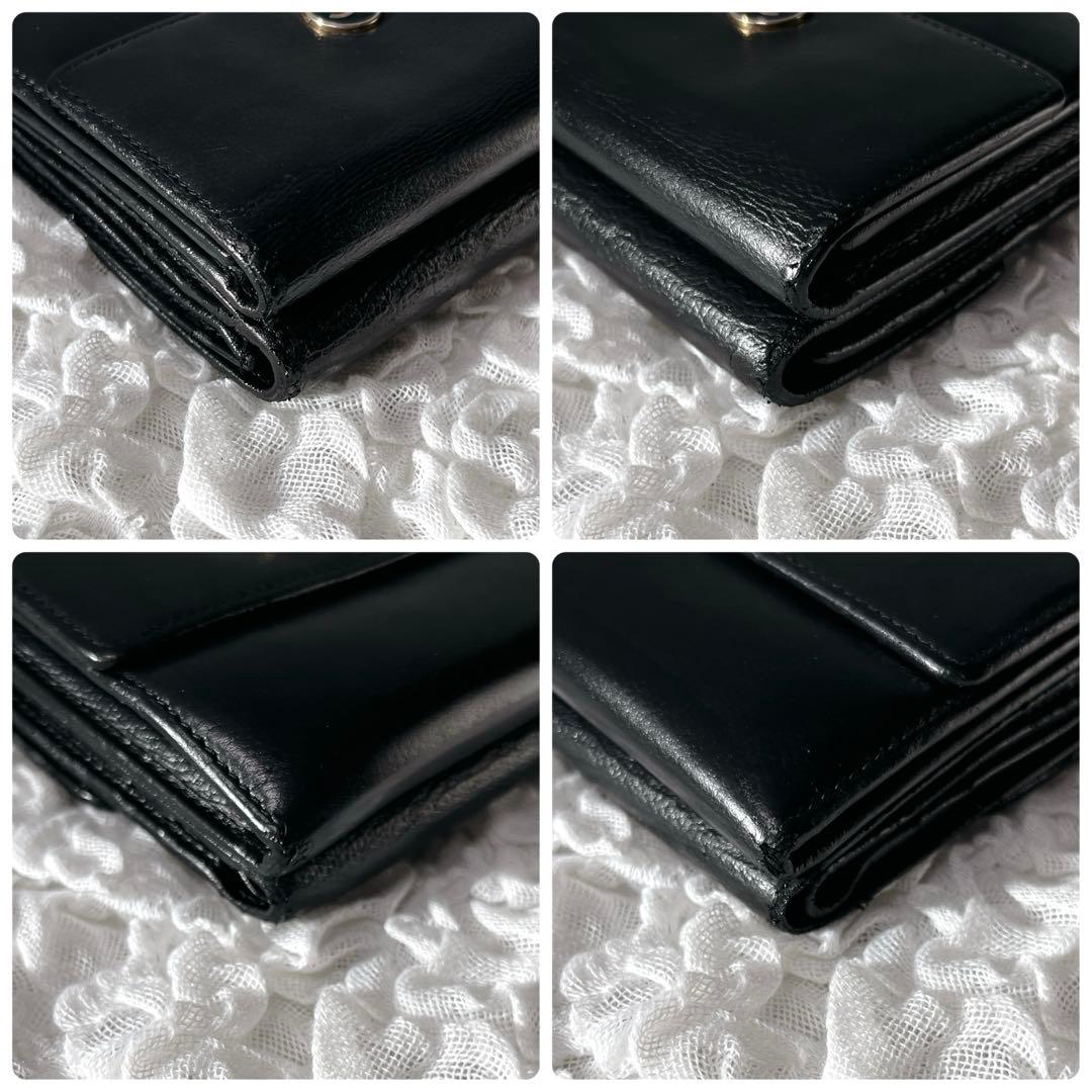 CHANEL ブラック 三つ折り財布　シャネル　ココマーク　レザー　コンパクト