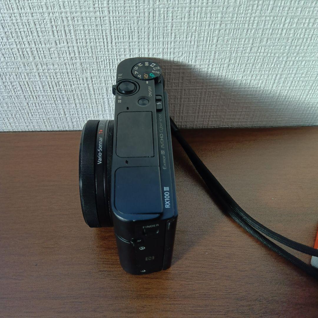 デジカメ　DSC-RX100M3　ソニー　SONY　デジカメ本体と純正バッテリー
