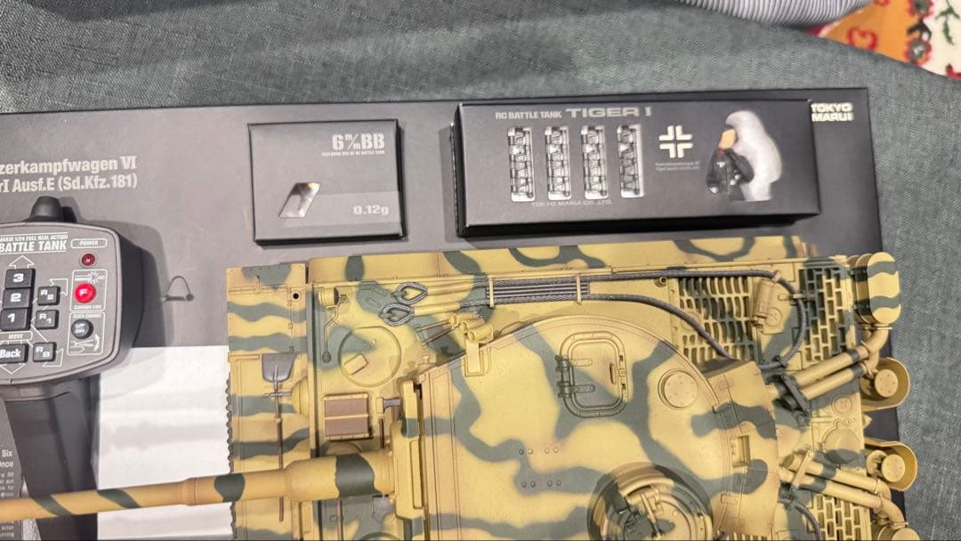 M1A2 ABRAMS RCバトルタンク + TIGER I ジャンク