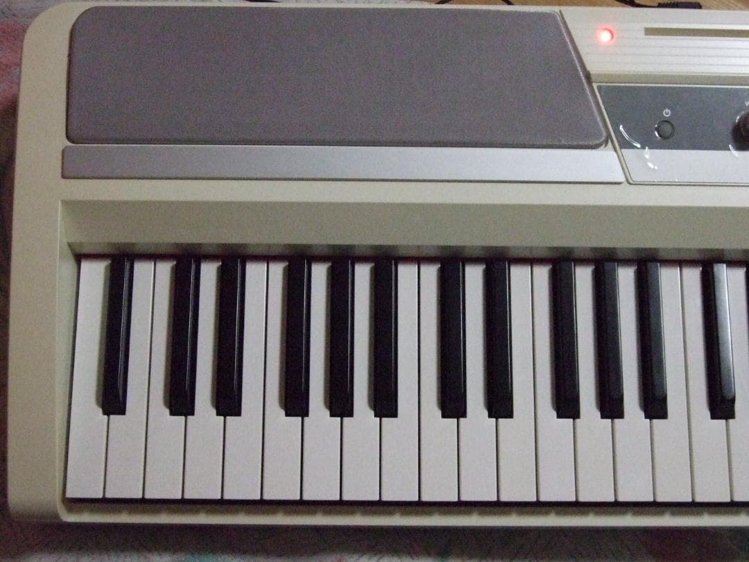 KORG SP-170S-WT コルグ 電子ピアノ 88鍵盤（送料込み）