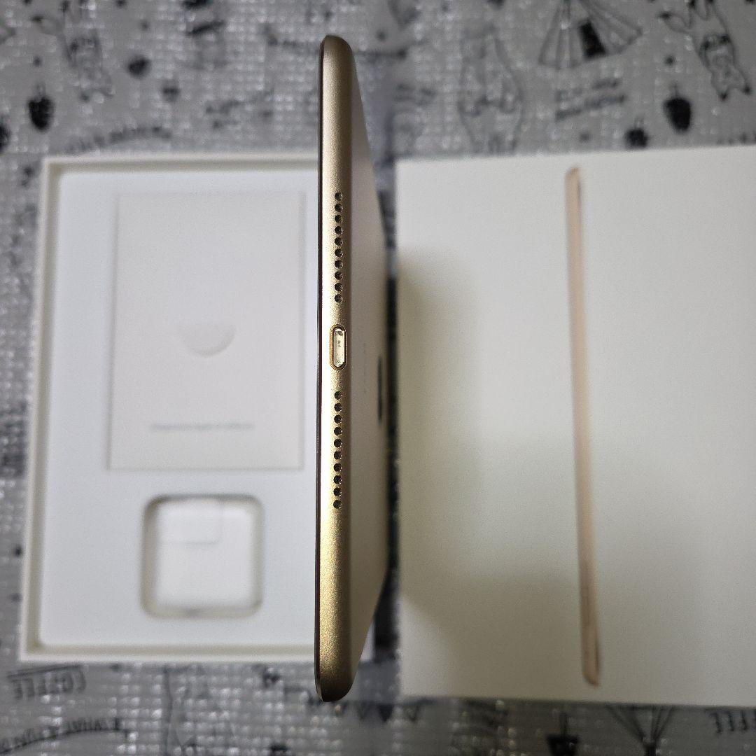 【*極美品*】iPad mini4 セルラー 128GB ゴールド 本体 付属品