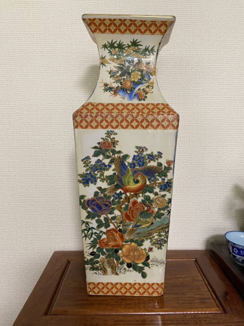 中国美術◆年代品◆花鳥角瓶◆唐物◆色絵磁器