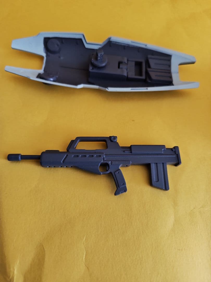 MG　RGM-79N ジム・カスタム　塗装済完成品