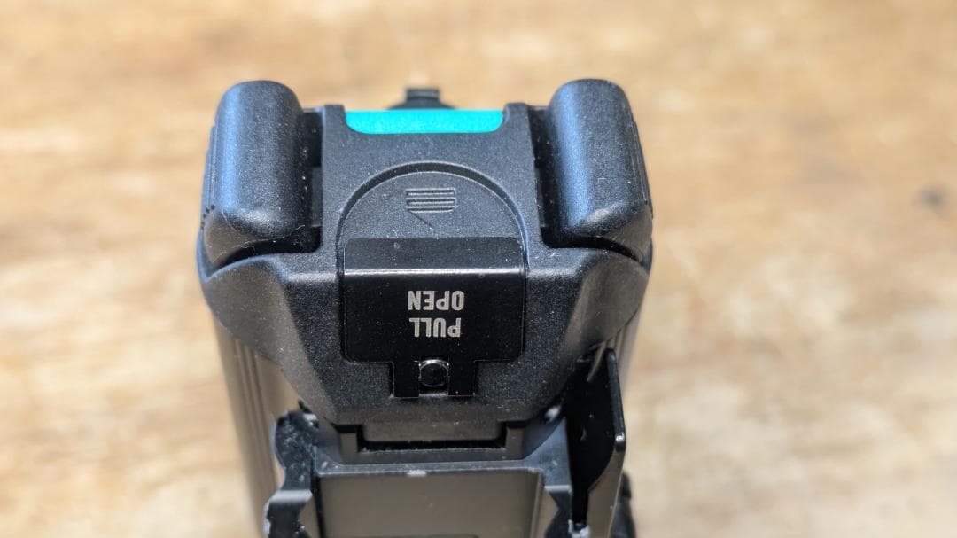 OLIGHT BALDR RL LED＋グリーンレーザー タクティカルライト